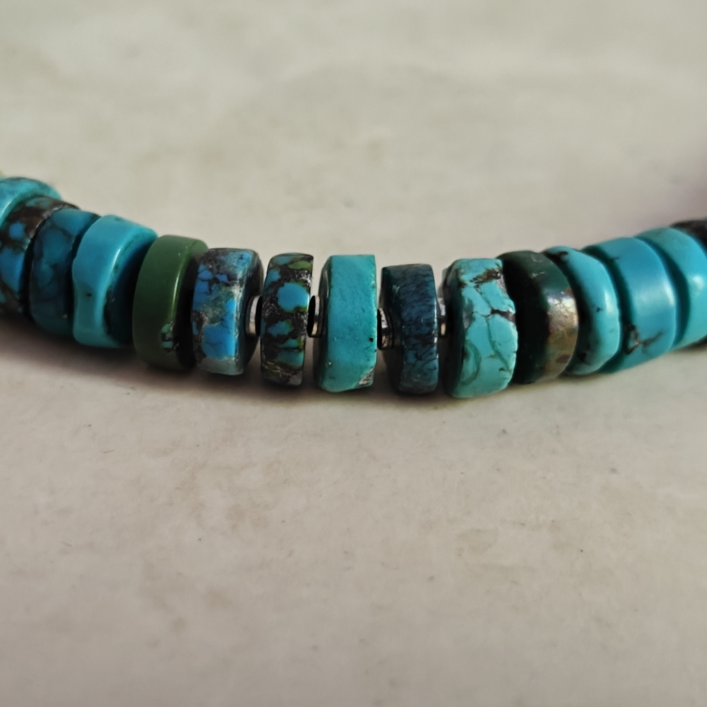 Vintage Turquoise Heishi Beaded Necklace Navajo Style - Picture 5 of 13
